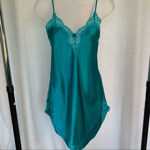 Pristine ‘90s Cacique silky, lacy chemise/slip dress - Picture 5 of 5
